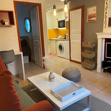 Cosy Logis En Hyper-centre דירה לה מאנש